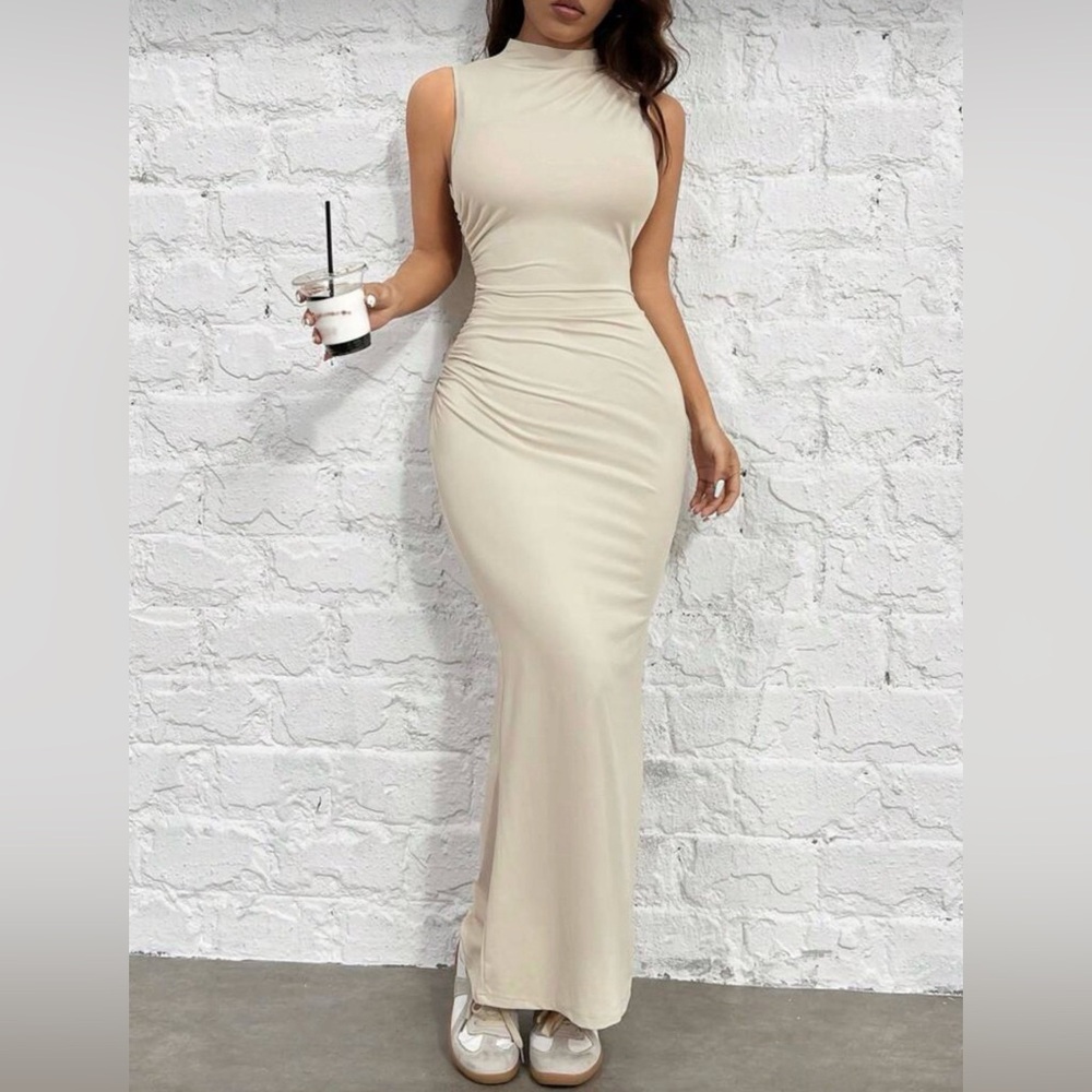 Women's Knit Stand Collar Slim Fit Mermaid Dress In Apricot